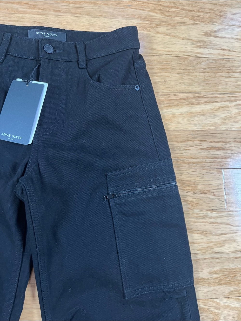 NWT MISS SIXTY Black Flared Cargo Denim Jeans with Zipper Pockets in Size XS - Picture 6 of 16
